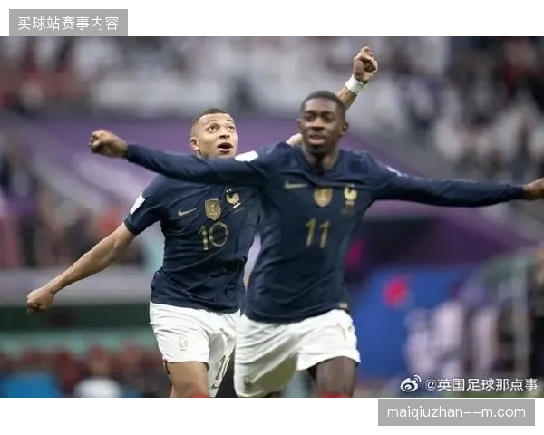 德尚教练公开回击外界质疑，坚持姆巴佩在中路的战术核心地位，并认为其能为团队创造更多空间